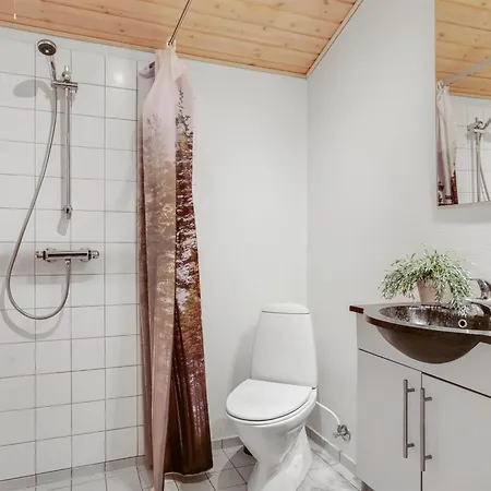 Semesterbostad Uma - From The Sea By Interhome *