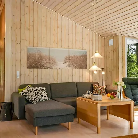 Semesterbostad Uma - From The Sea By Interhome